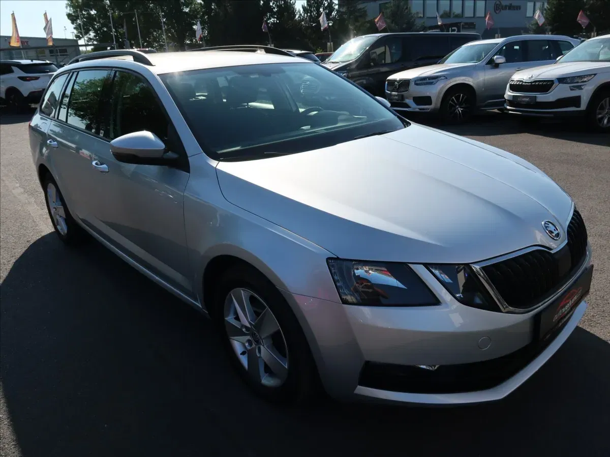 Škoda Octavia - Náhled 2