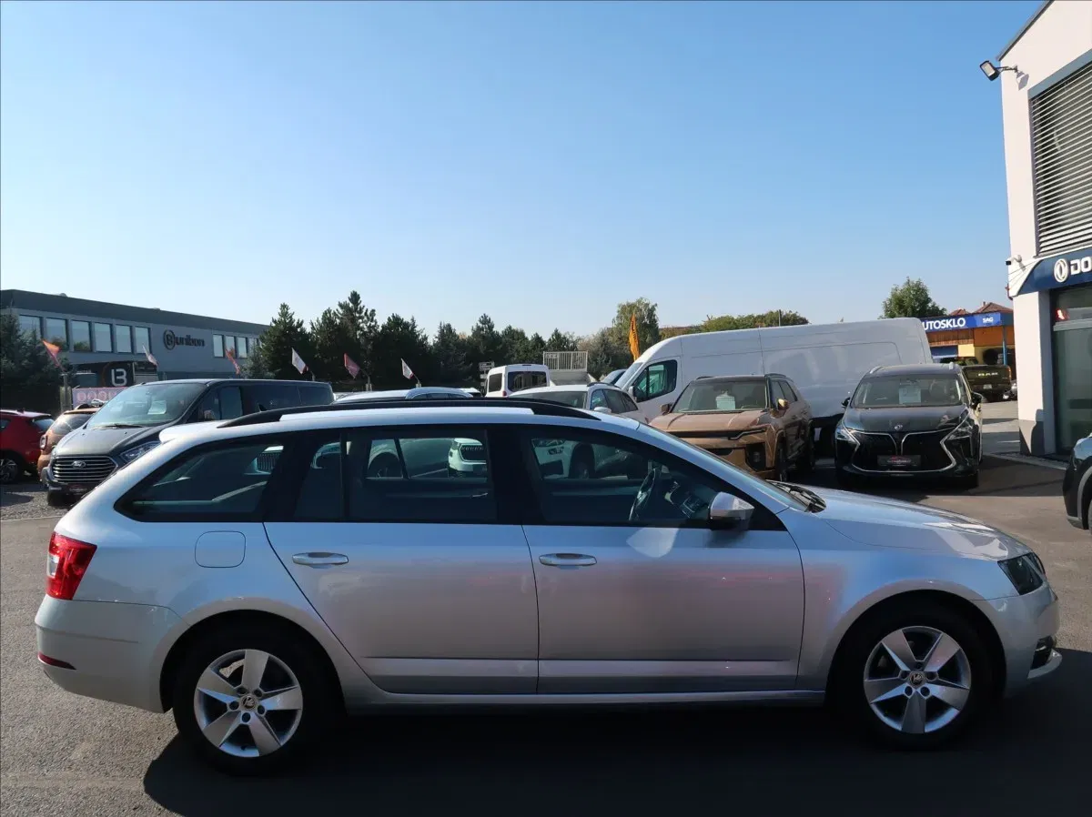 Škoda Octavia - Náhled 6