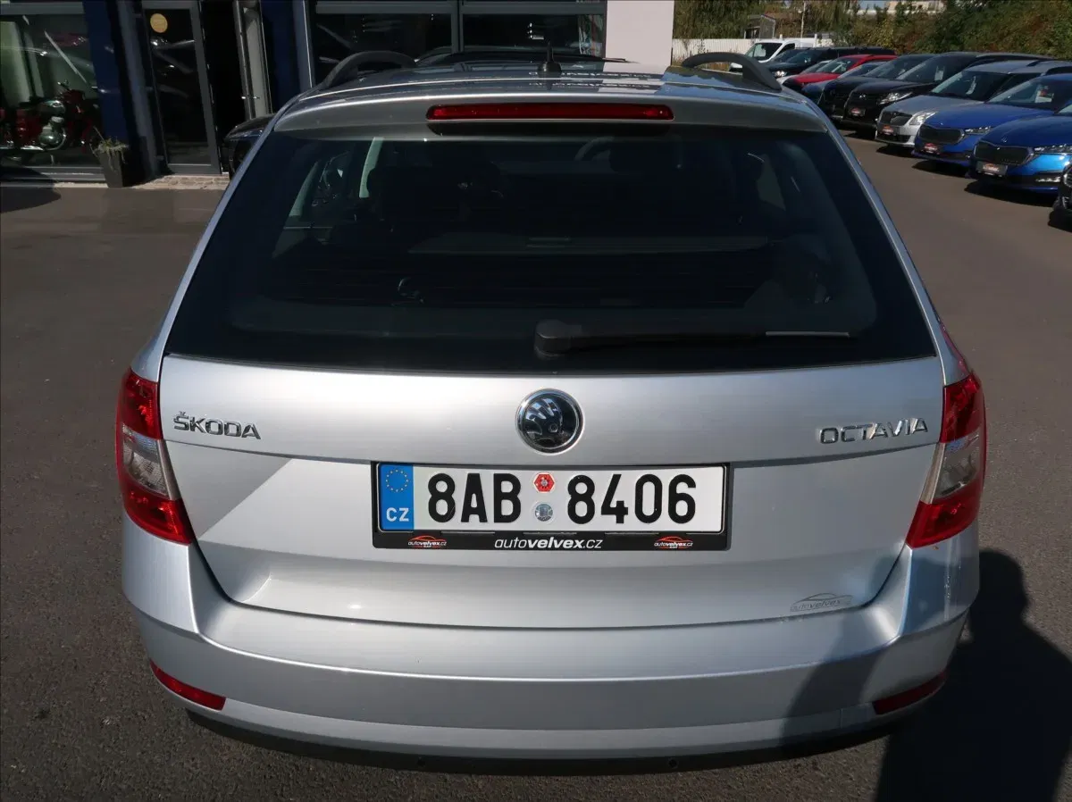 Škoda Octavia - Náhled 8