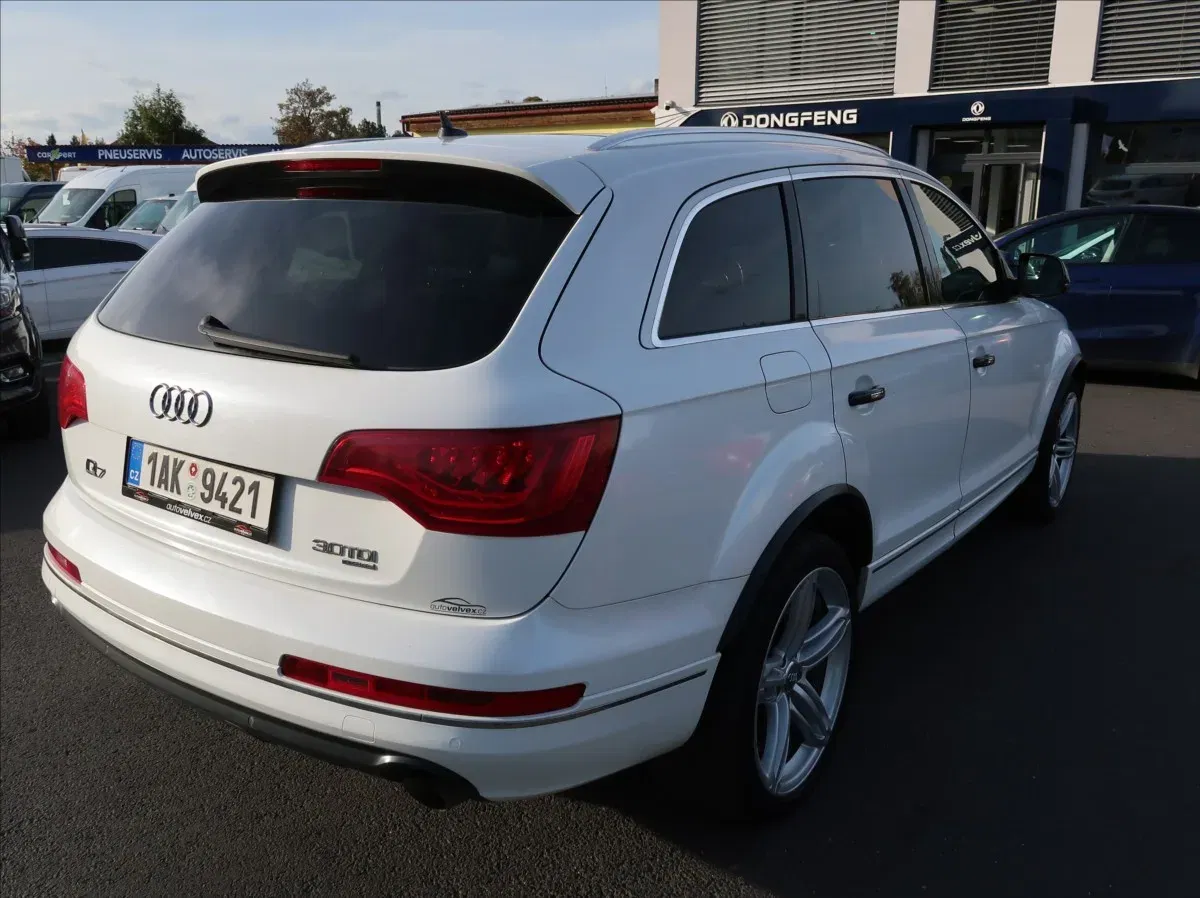 Audi Q7 - Náhled 3