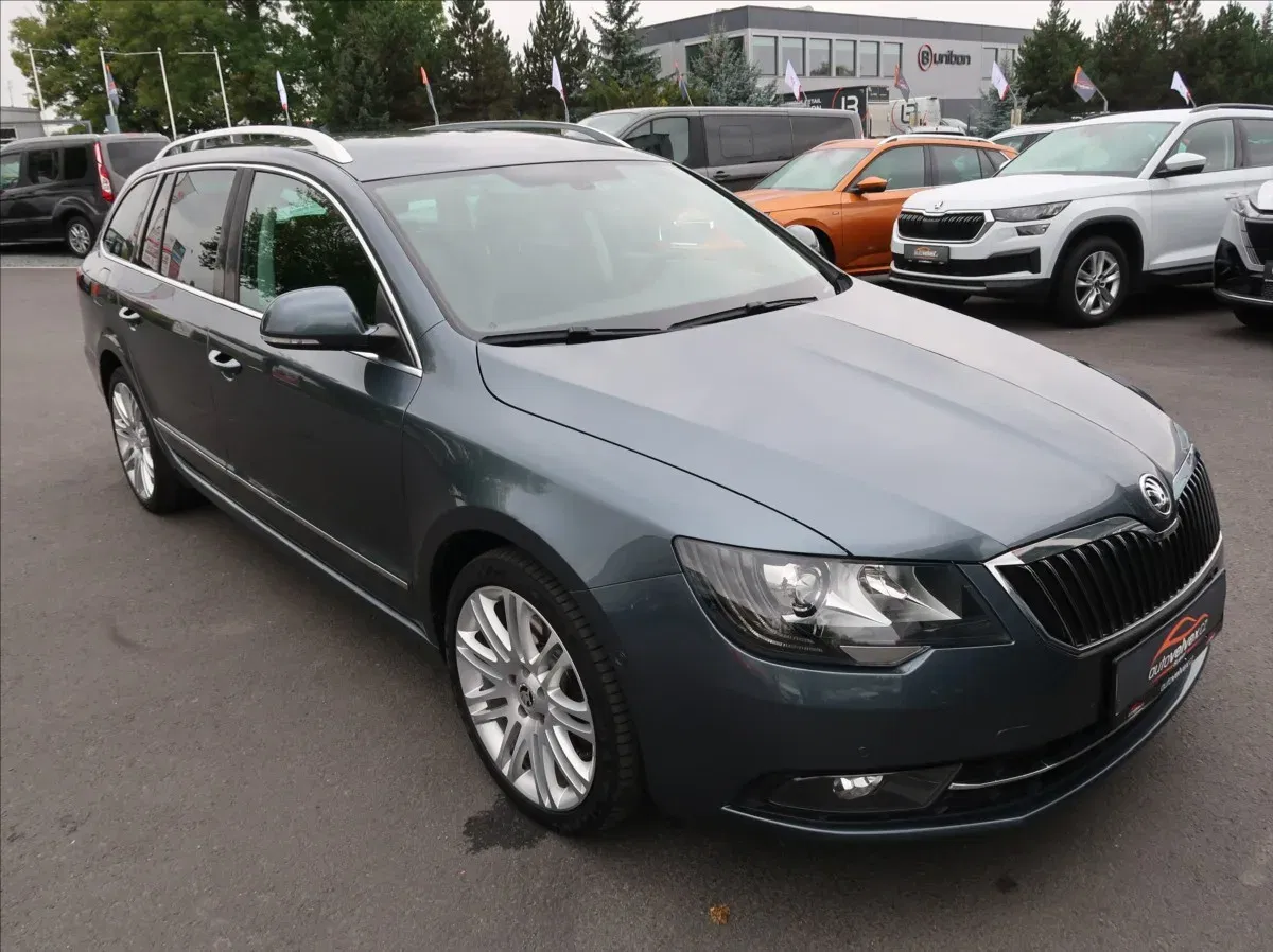 Škoda Superb - Náhled 2