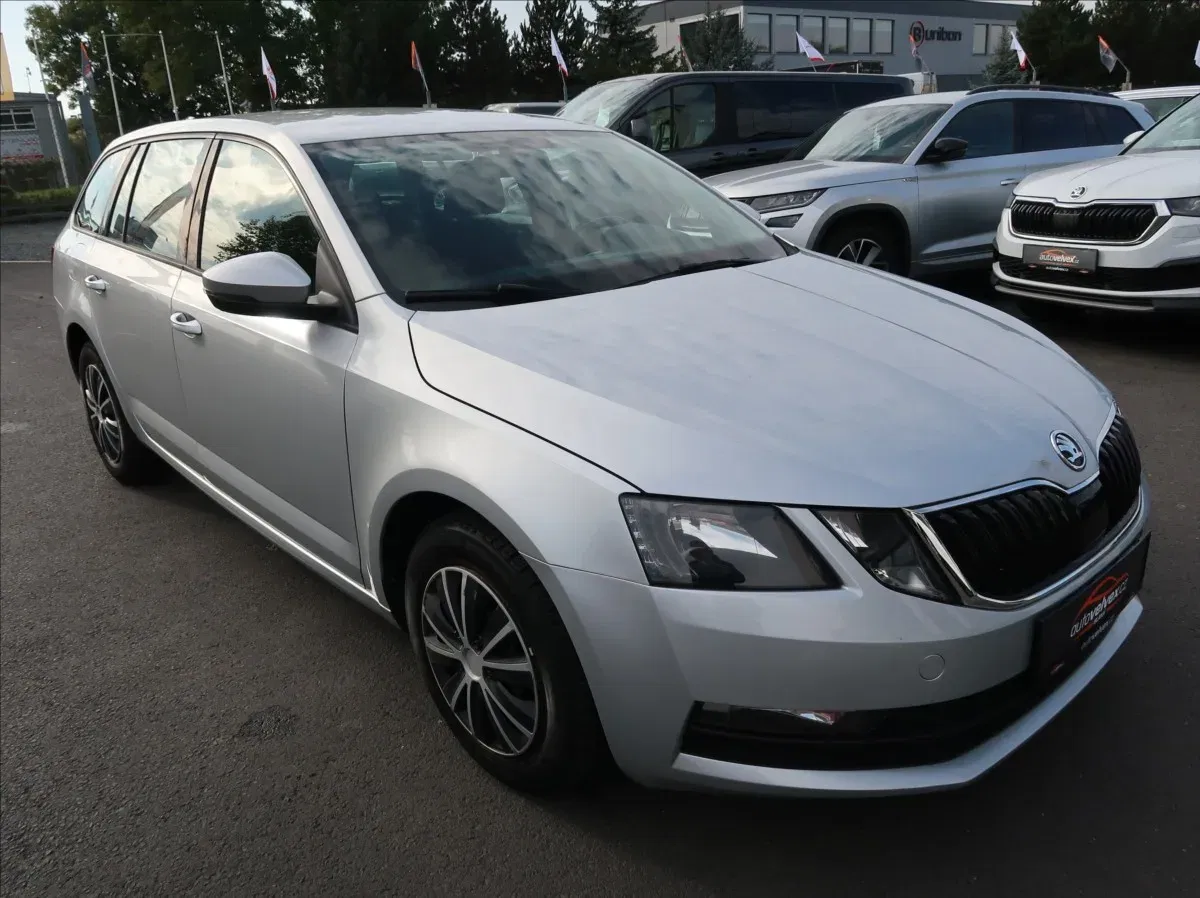 Škoda Octavia - Náhled 2