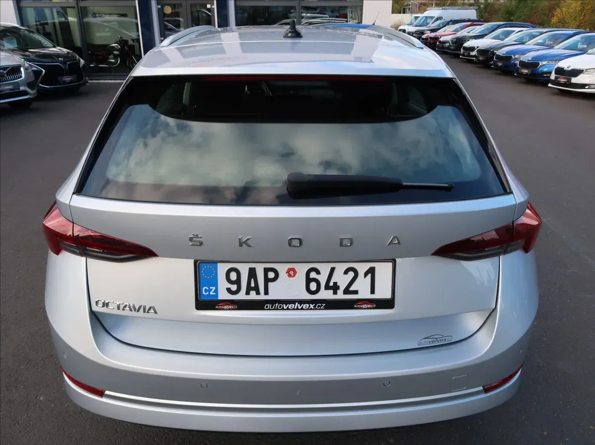 Škoda Octavia - Náhled 8