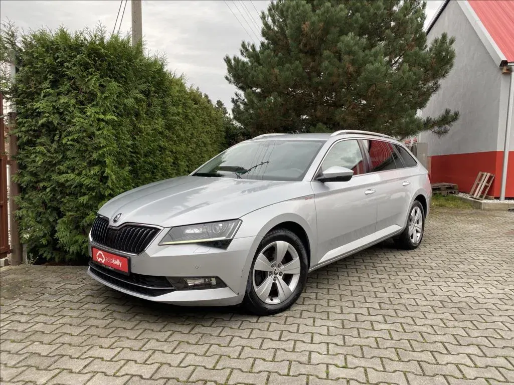 Škoda Superb - Obrázek 1