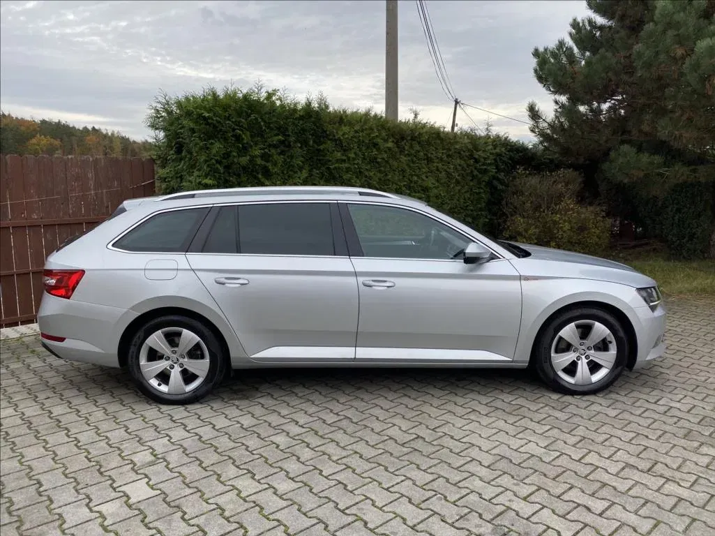 Škoda Superb - Náhled 6