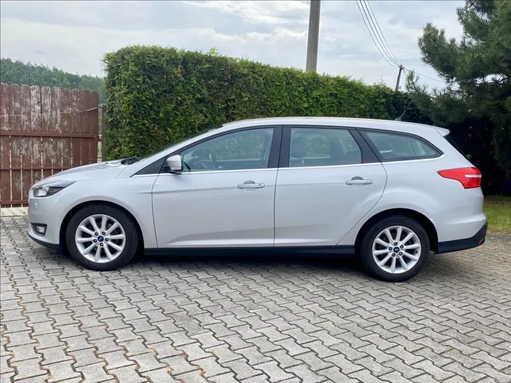 Ford Focus - Náhled 2