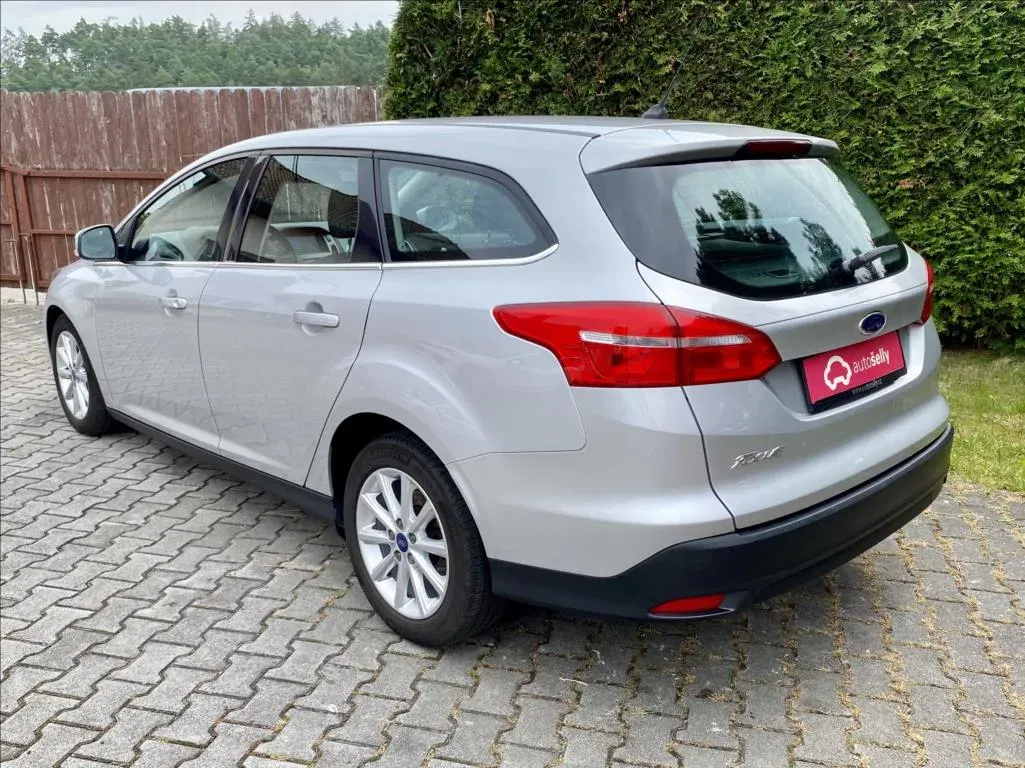 Ford Focus - Náhled 3