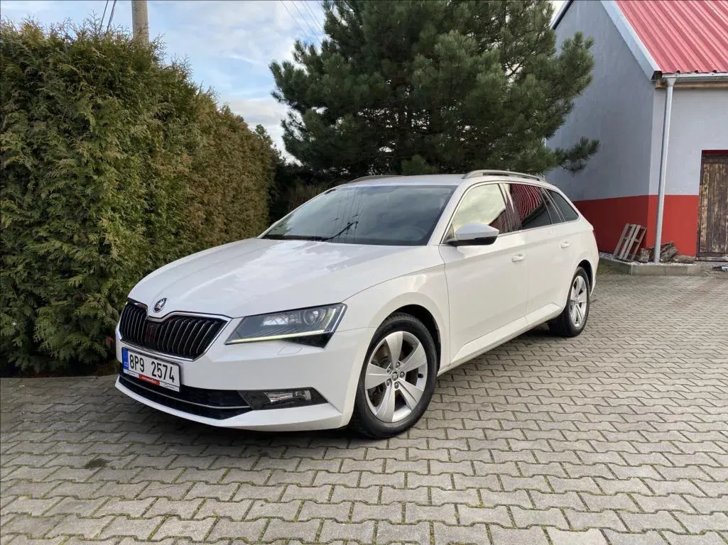 Škoda Superb - Obrázek 1