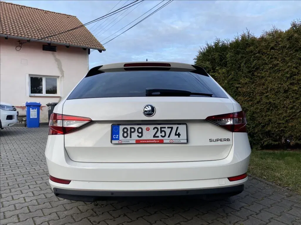 Škoda Superb - Náhled 5