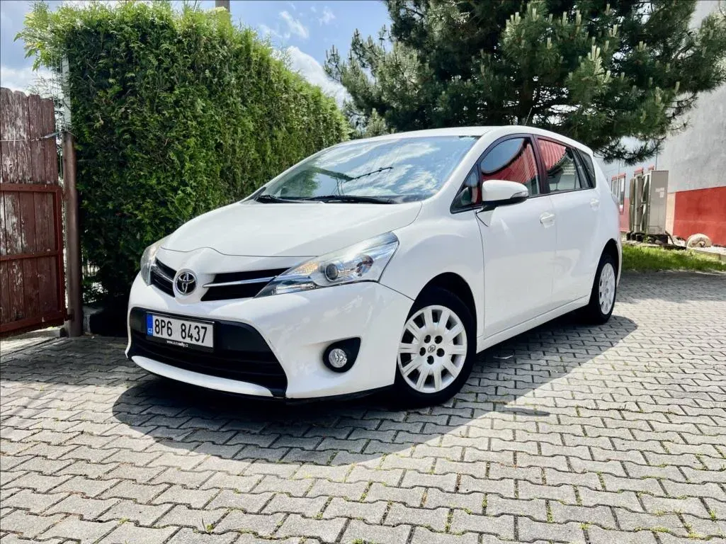 Toyota Verso - Obrázek 1