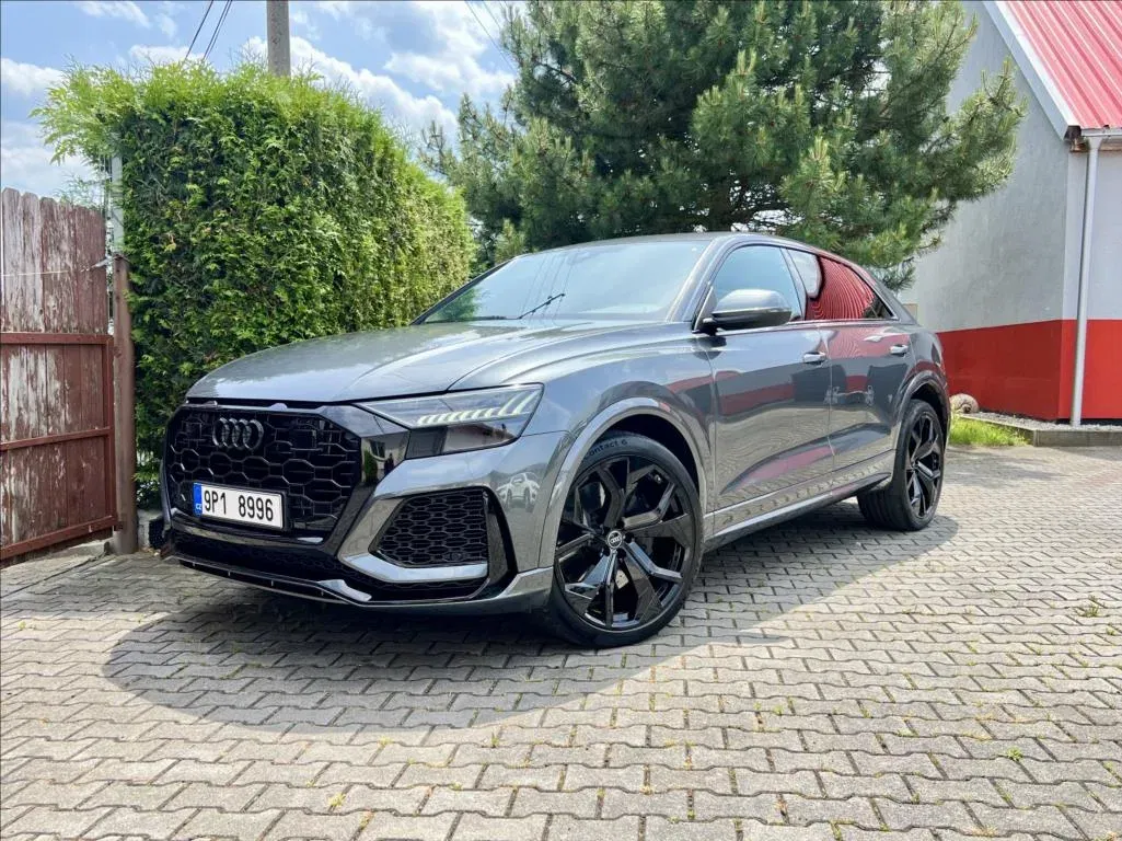 Audi RS Q8 - Obrázek 1