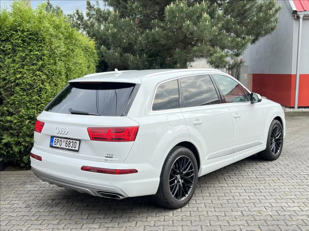 Audi Q7 - Náhled 6