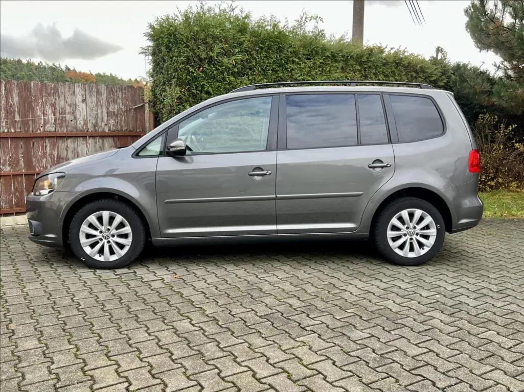 Volkswagen Touran - Náhled 2