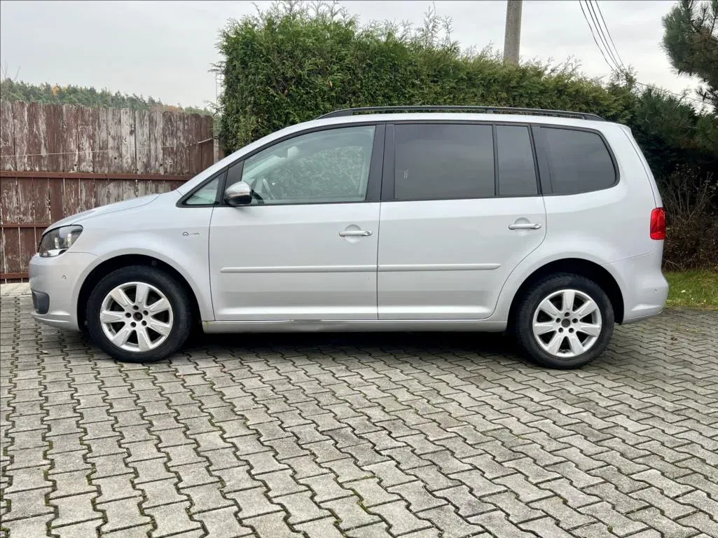 Volkswagen Touran - Náhled 2