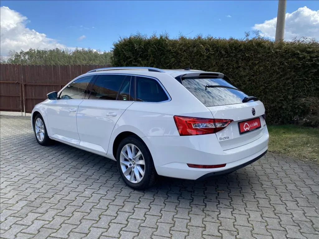 Škoda Superb - Náhled 3