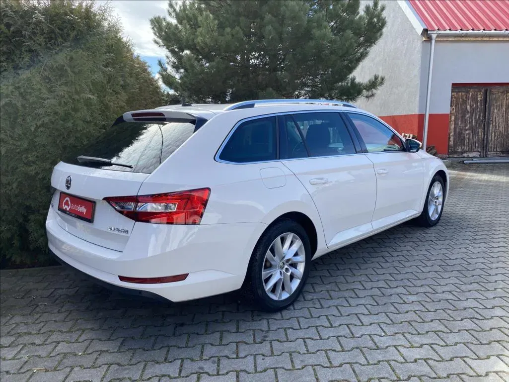 Škoda Superb - Náhled 6