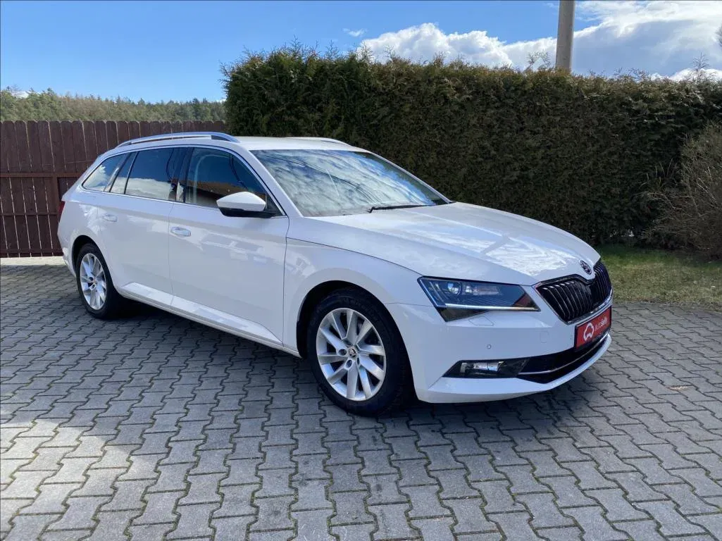 Škoda Superb - Náhled 8