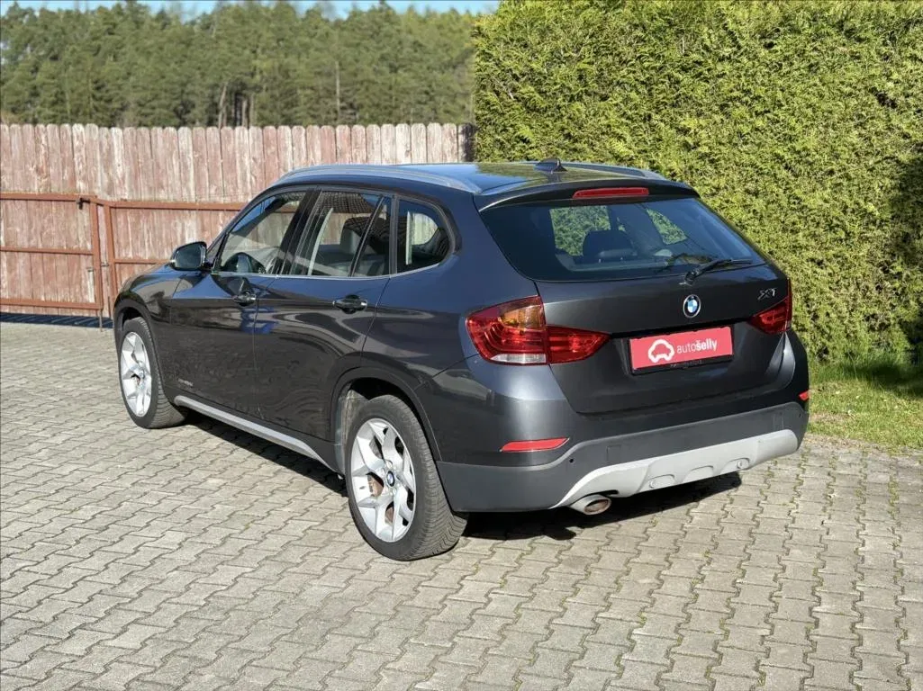 BMW X1 - Náhled 4