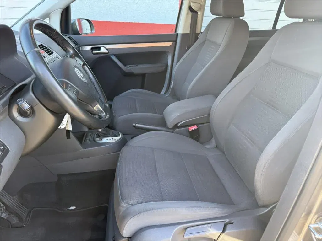 Volkswagen Touran - Náhled 6