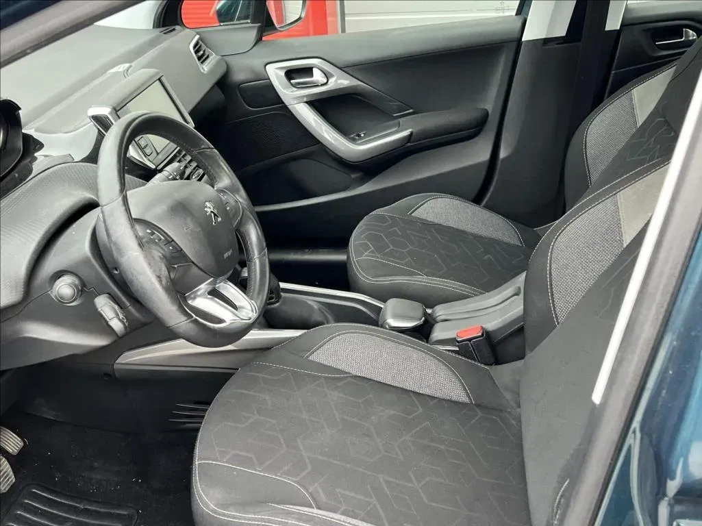 Peugeot 2008 - Náhled 5