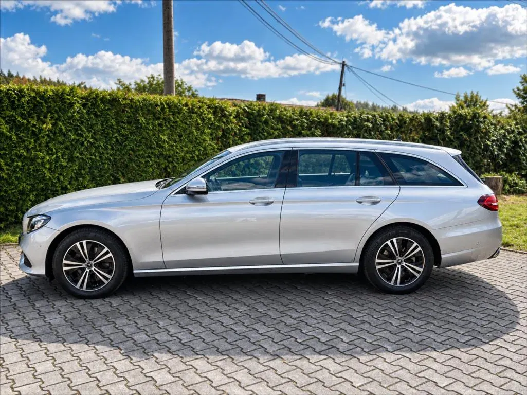 Mercedes-Benz Třídy E - Náhled 2