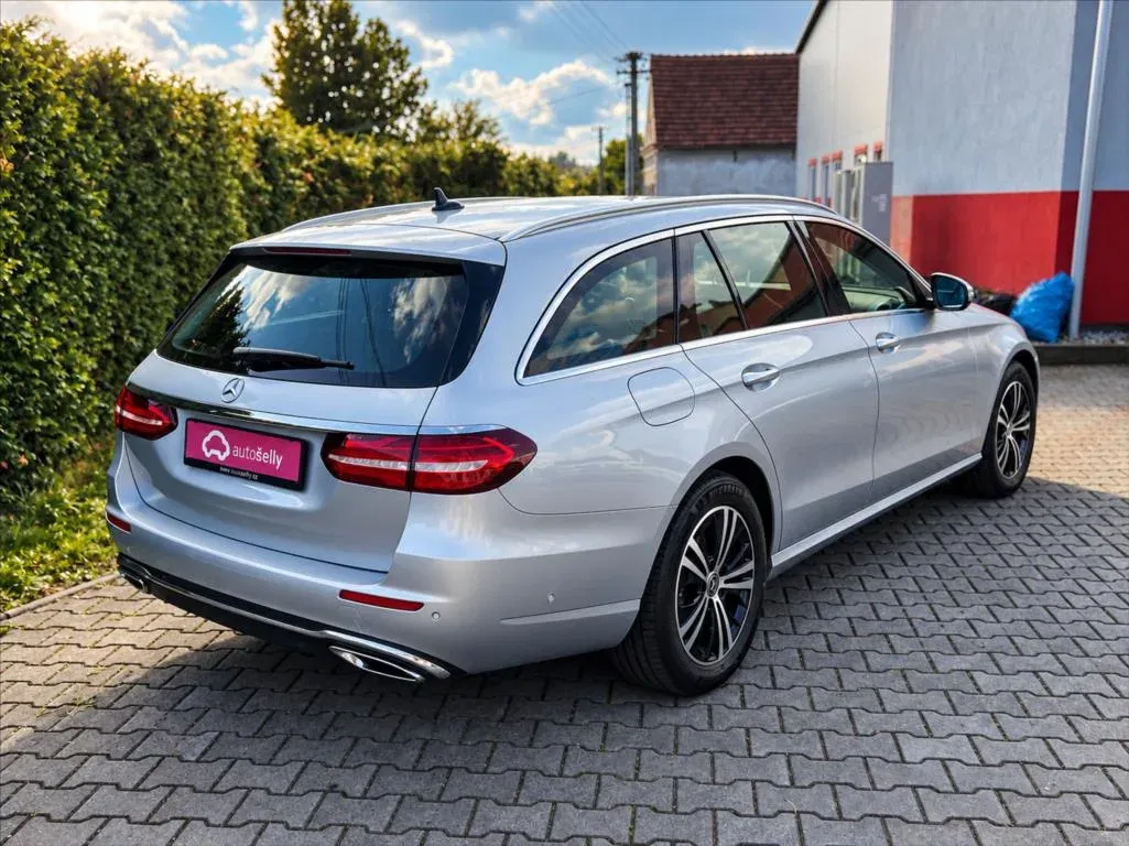 Mercedes-Benz Třídy E - Náhled 5
