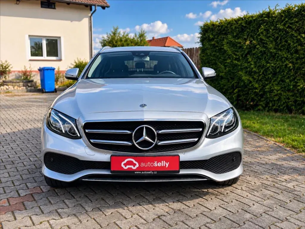 Mercedes-Benz Třídy E - Náhled 8