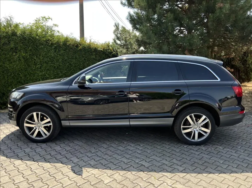 Audi Q7 - Náhled 2