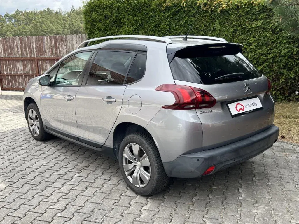 Peugeot 2008 - Náhled 3