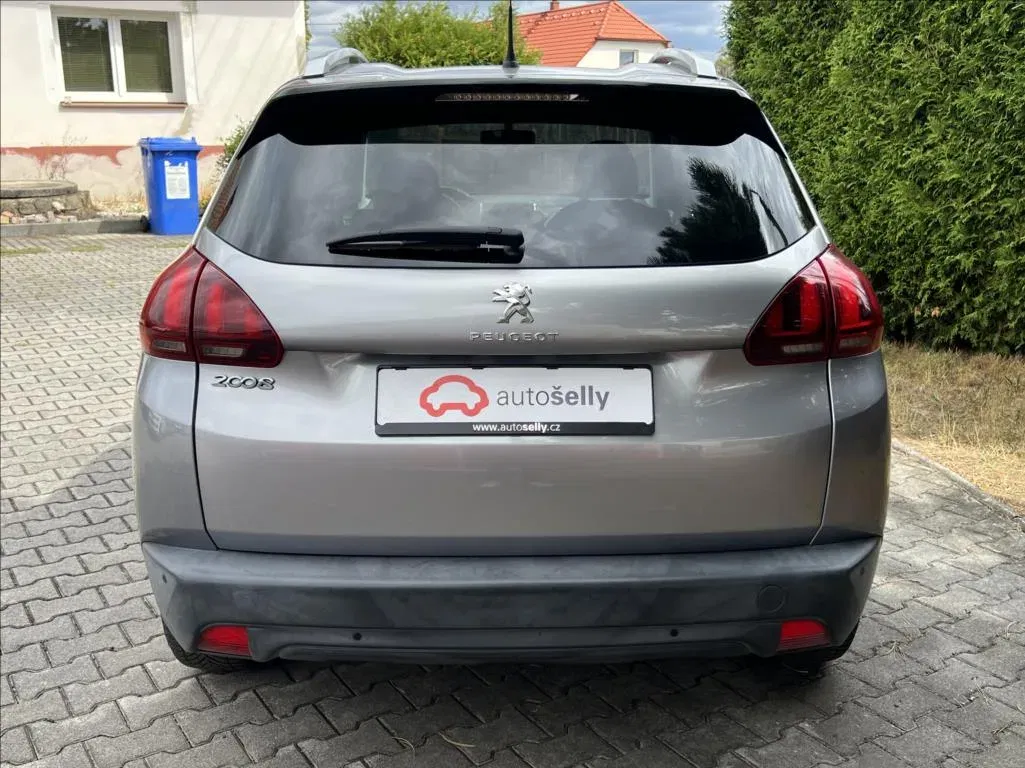 Peugeot 2008 - Náhled 4