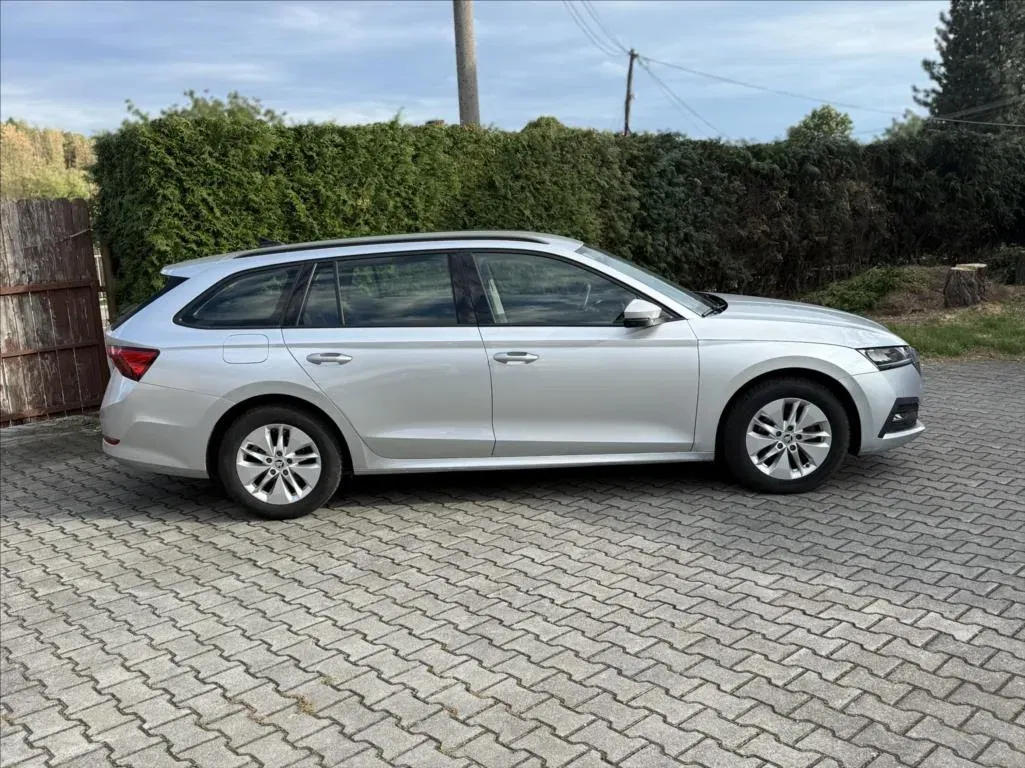 Škoda Octavia - Náhled 6