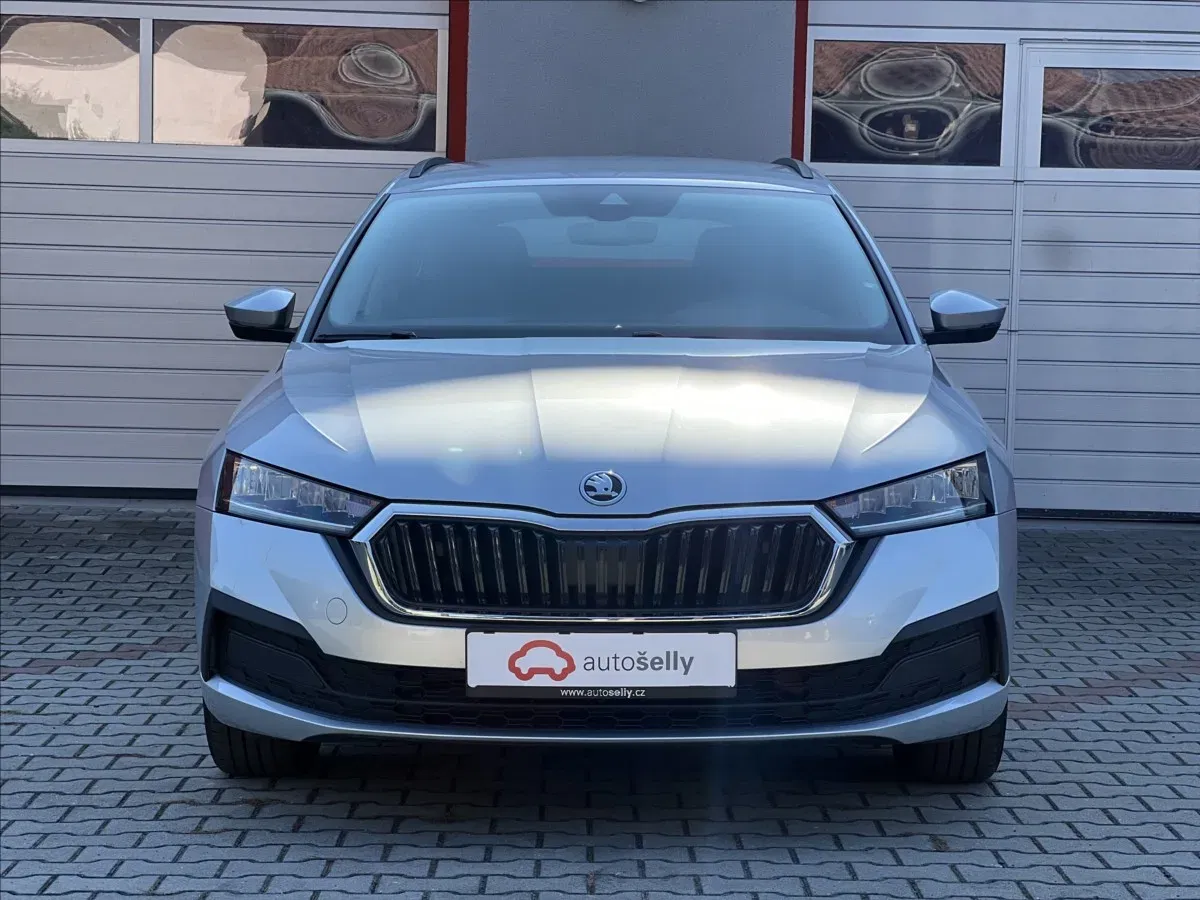 Škoda Octavia - Náhled 8