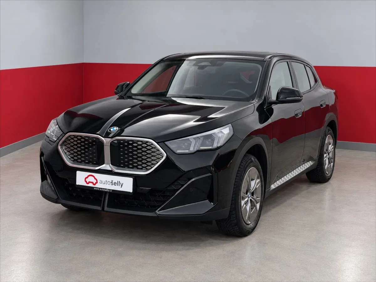 BMW iX2 - Náhled 2