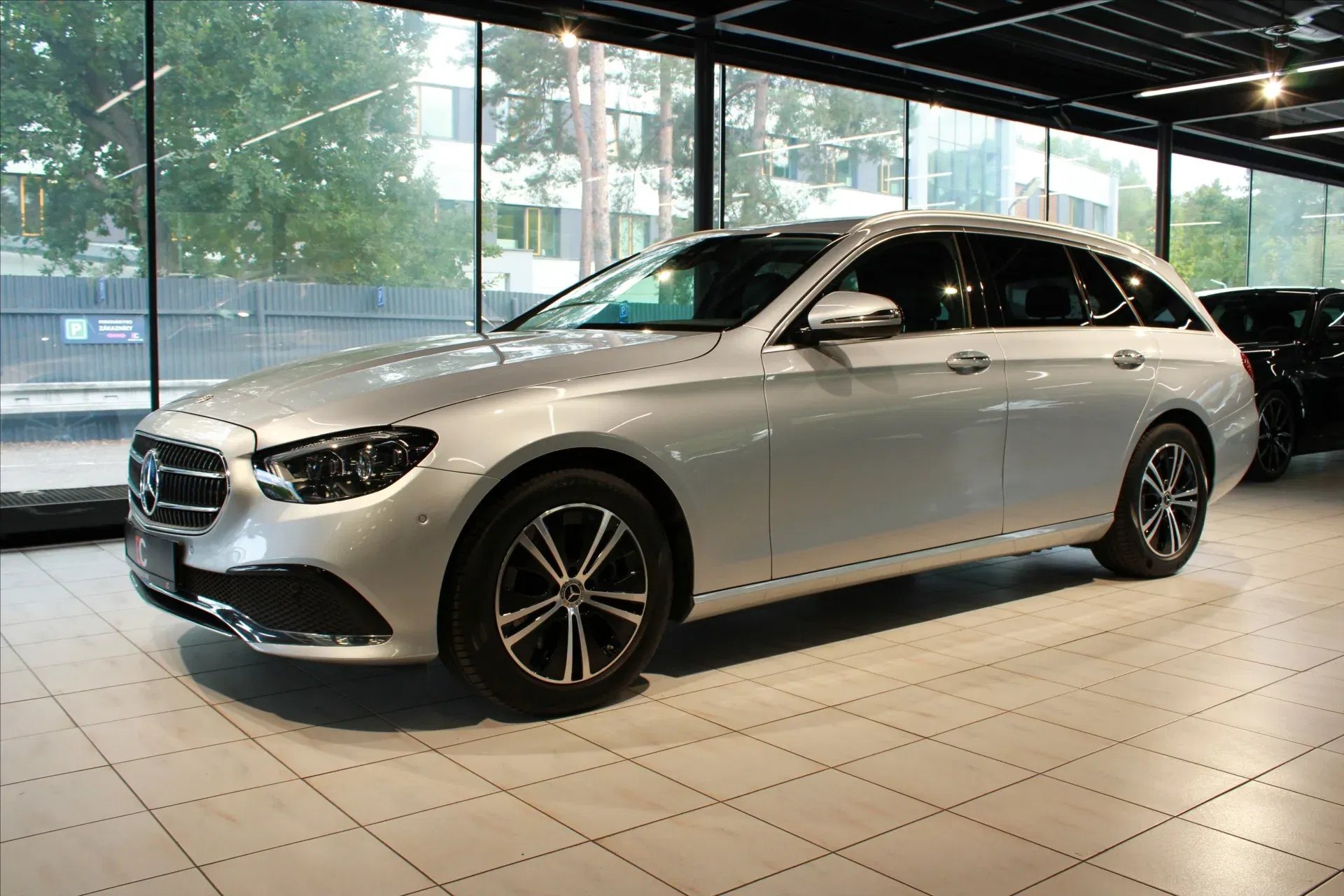 Mercedes-Benz Třídy E - Náhled 3