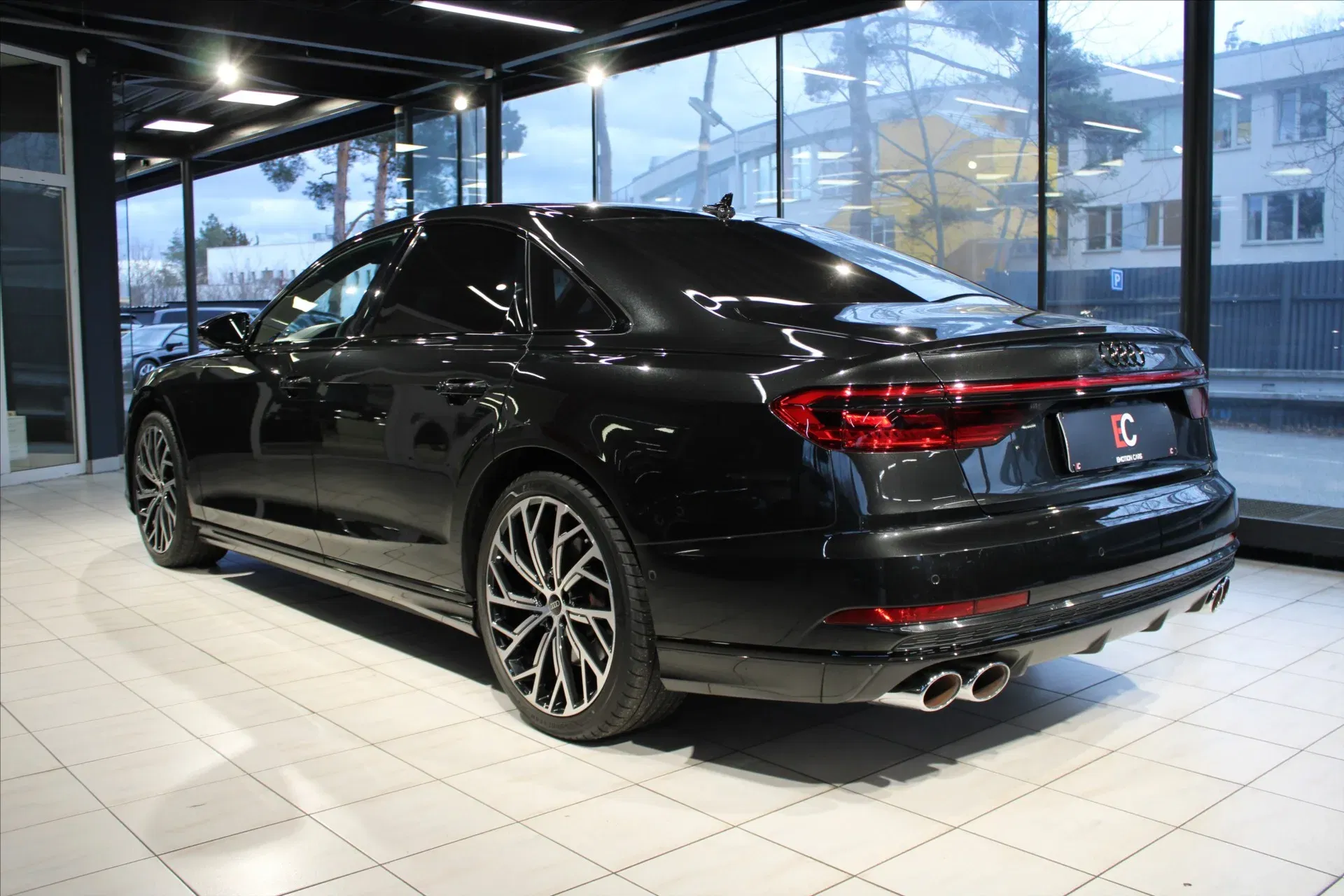 Audi S8 - Náhled 4