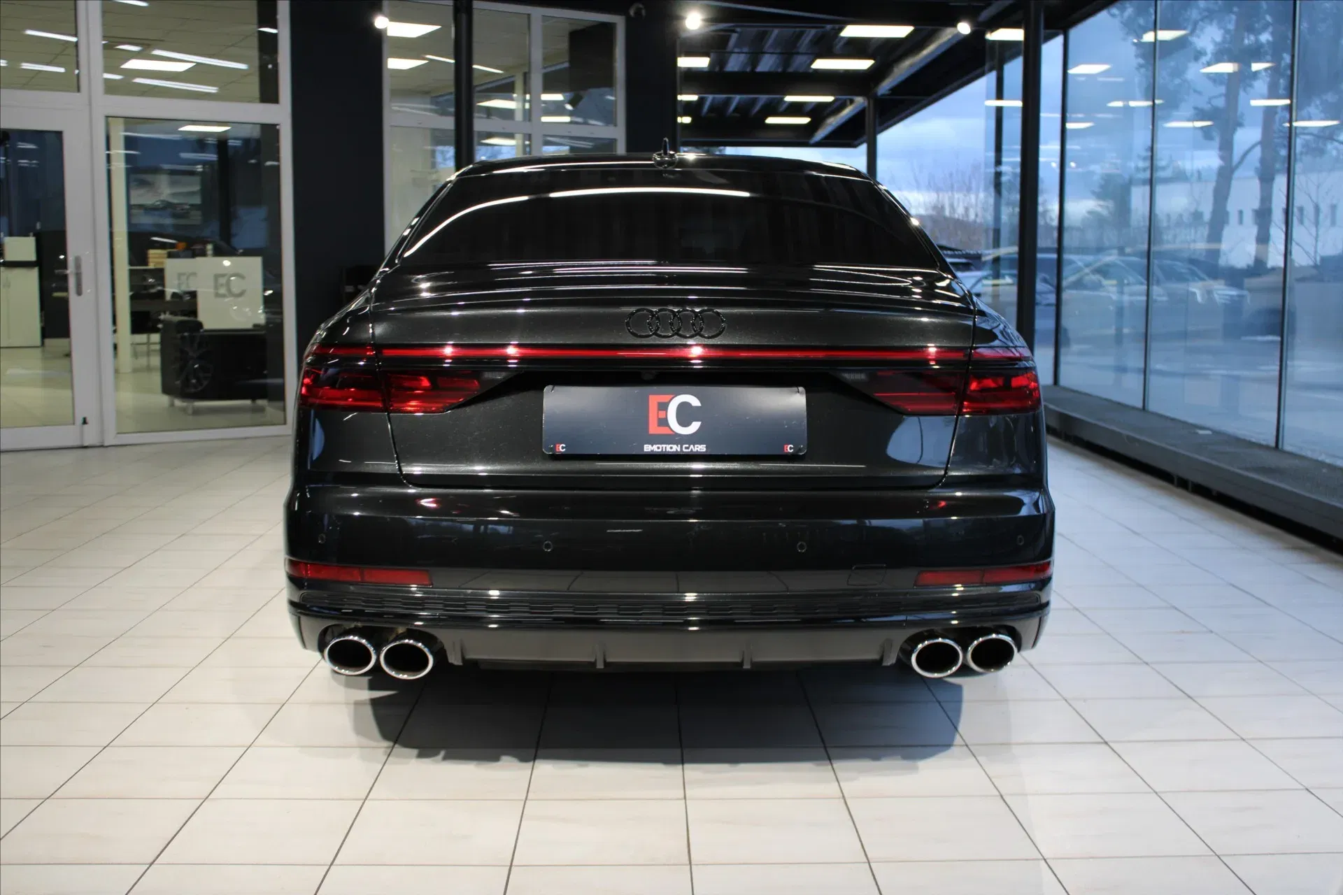 Audi S8 - Náhled 5