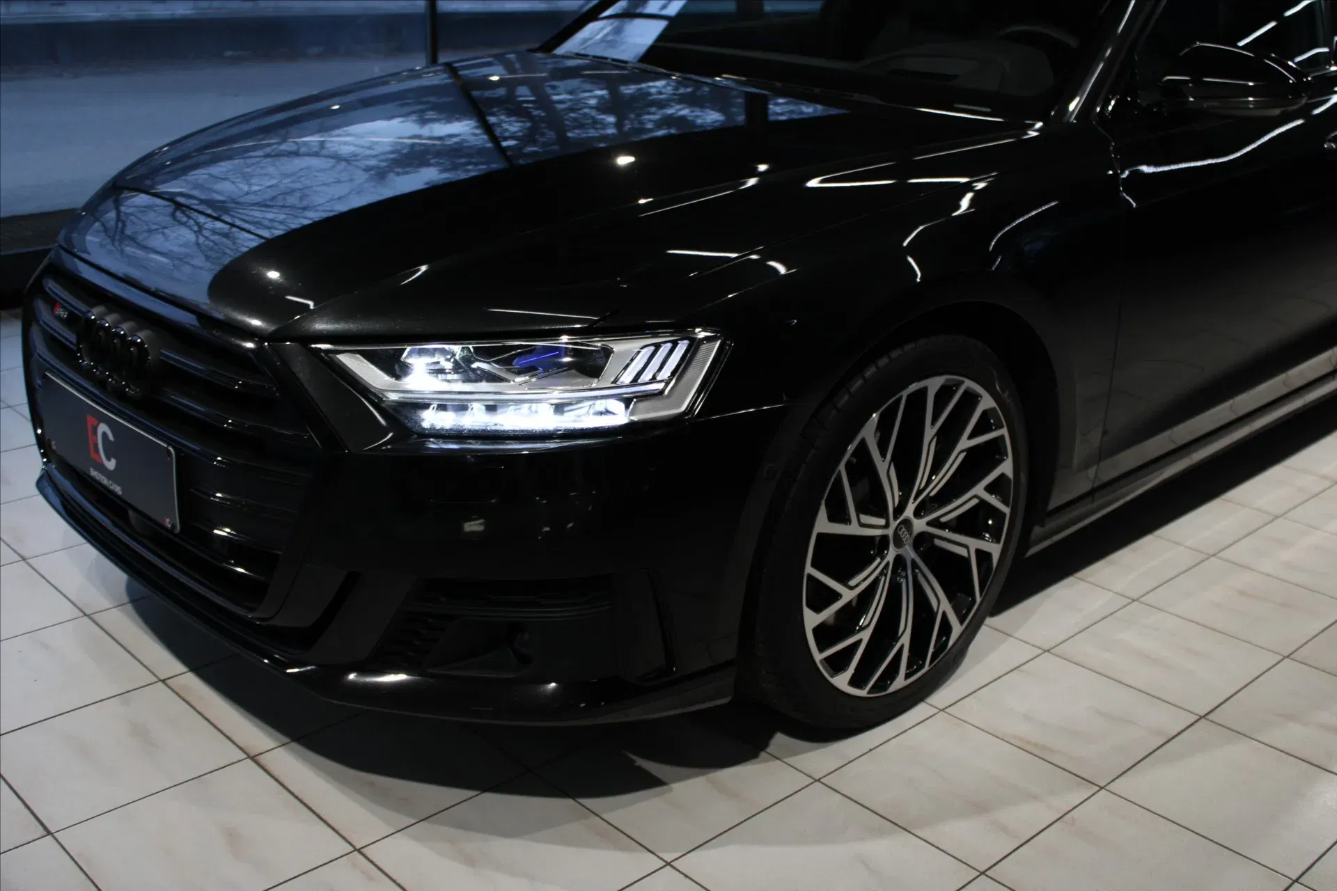 Audi S8 - Náhled 7