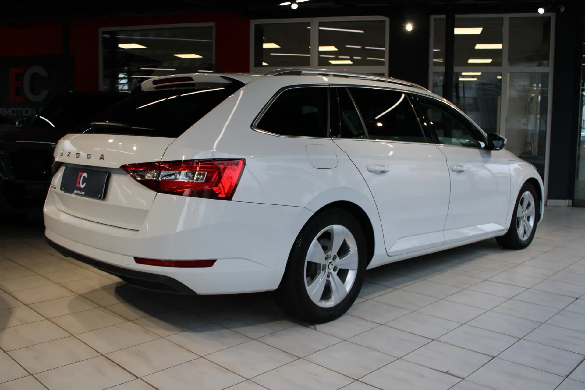 Škoda Superb - Náhled 6
