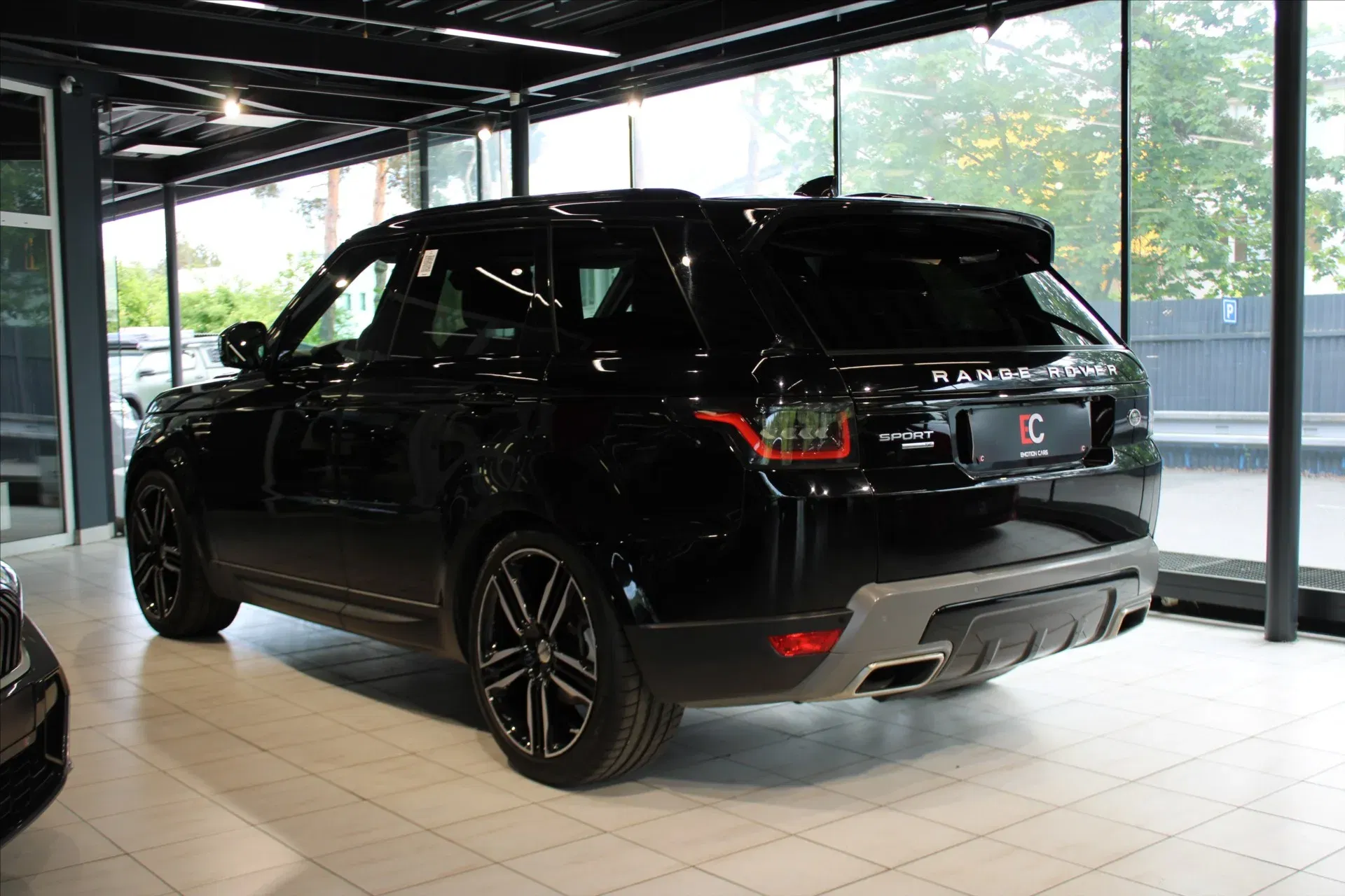 Land Rover Range Rover Sport - Náhled 4