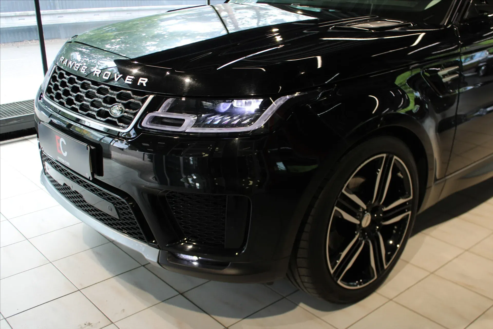 Land Rover Range Rover Sport - Náhled 7
