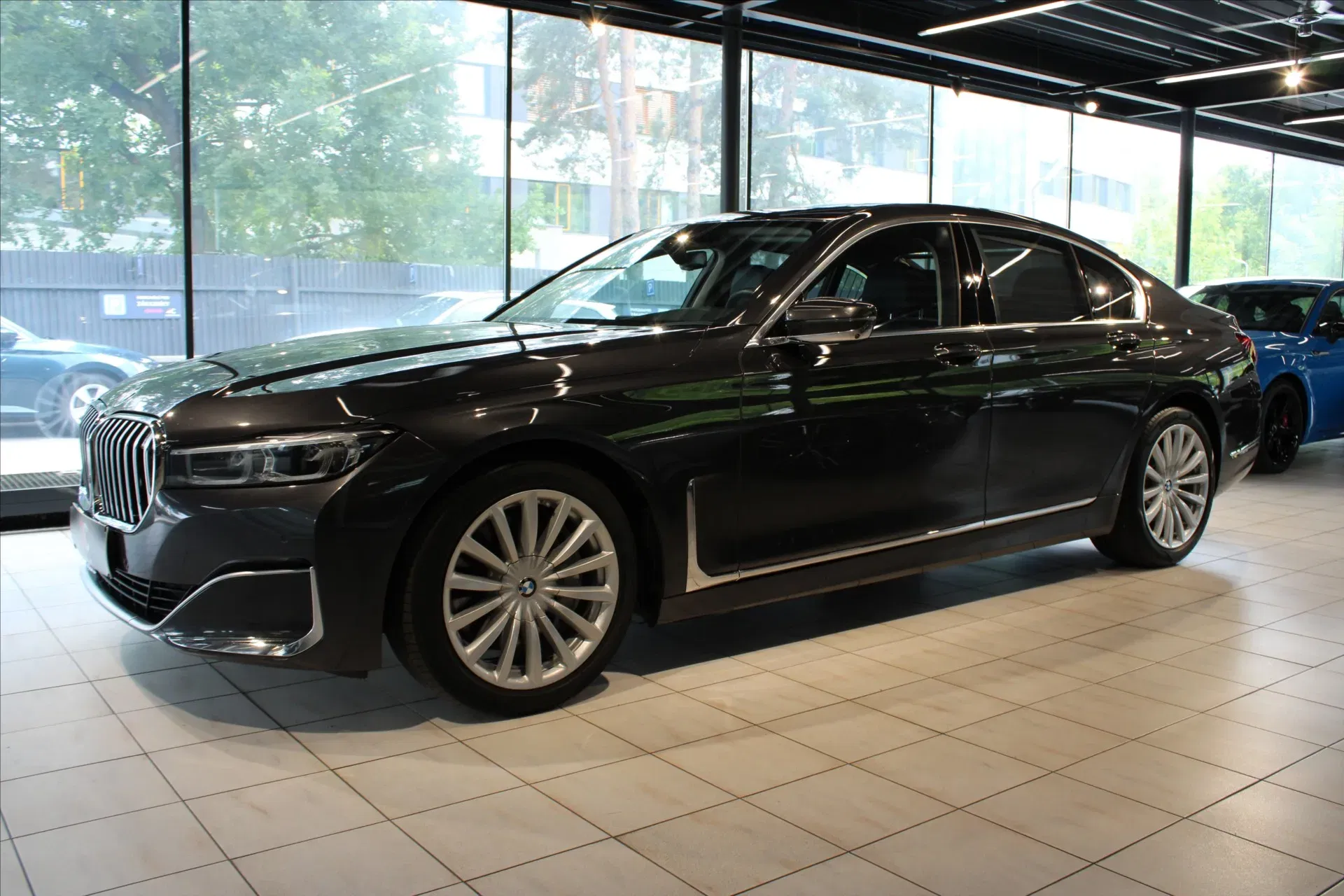 BMW Řada 7 - Náhled 3