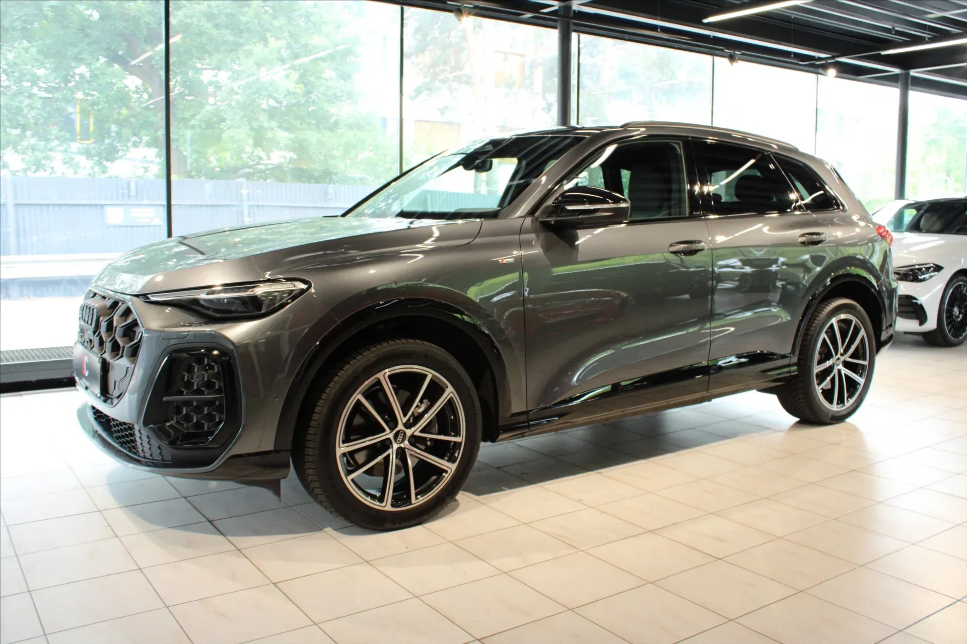 Audi Q5 - Náhled 3