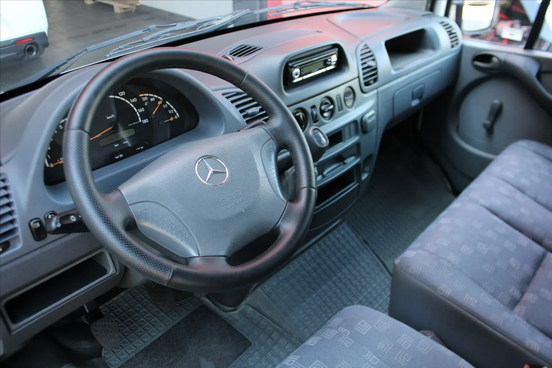 Mercedes-Benz Sprinter - Náhled 8