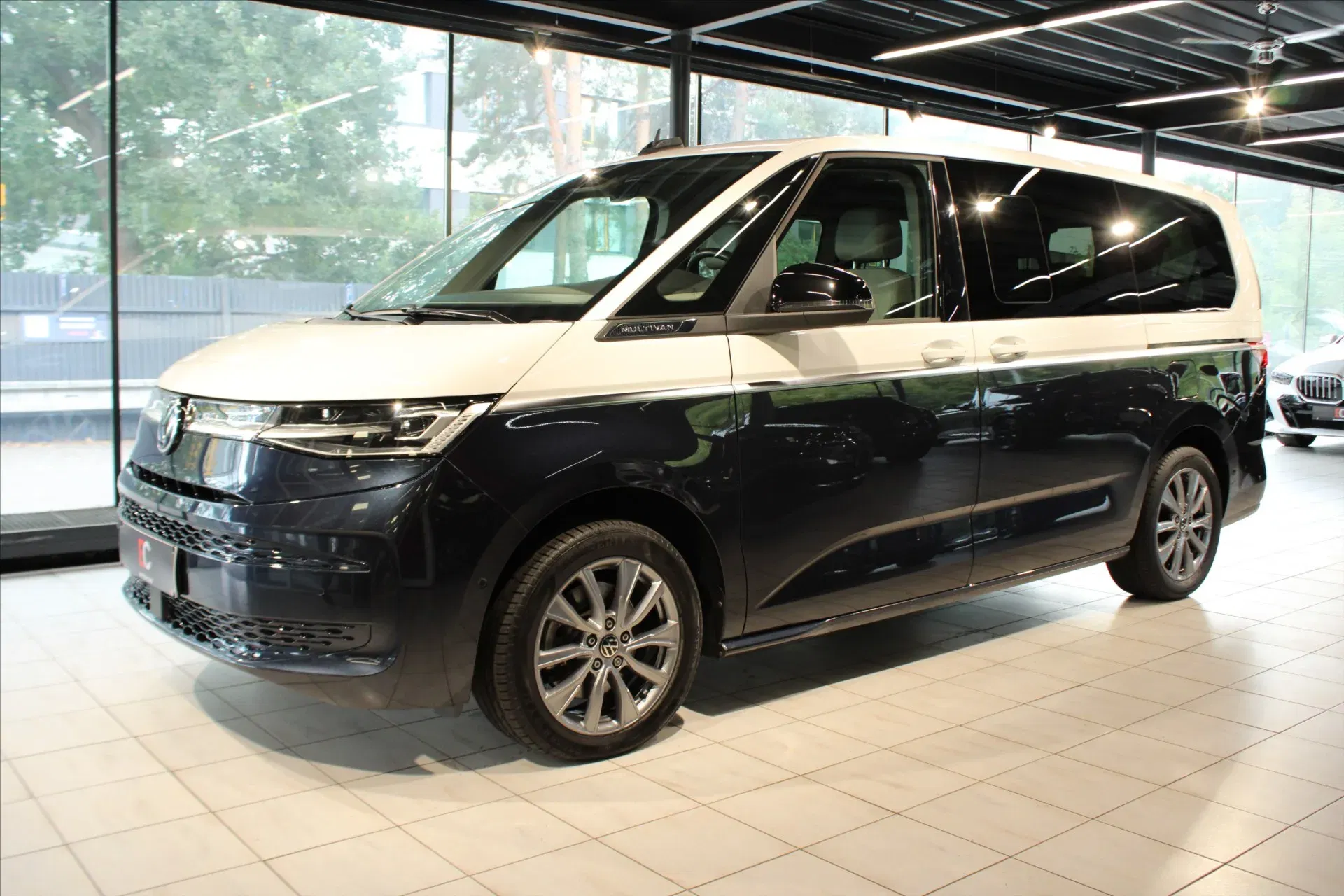Volkswagen Multivan - Náhled 3