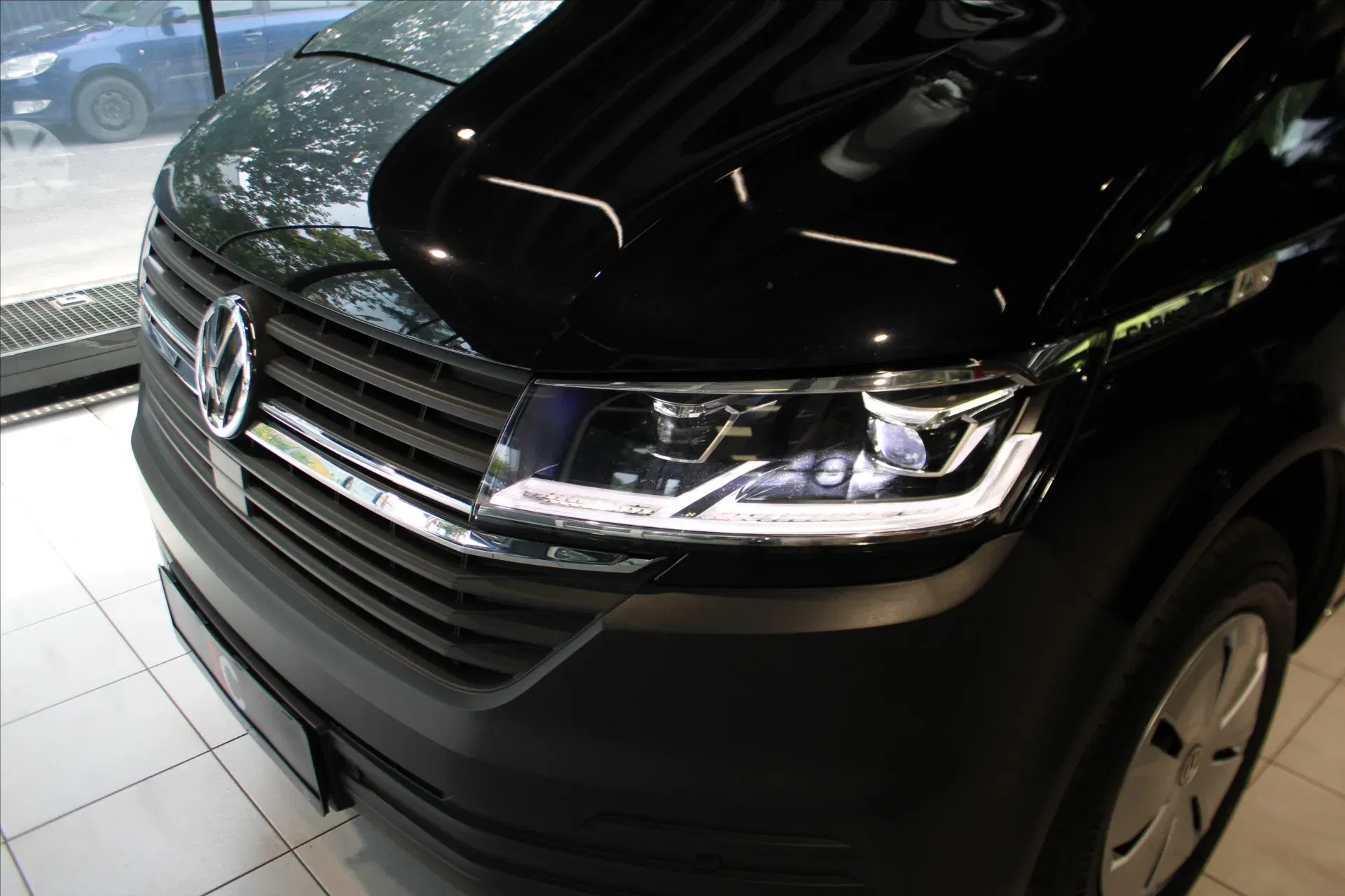Volkswagen Caravelle - Náhled 6