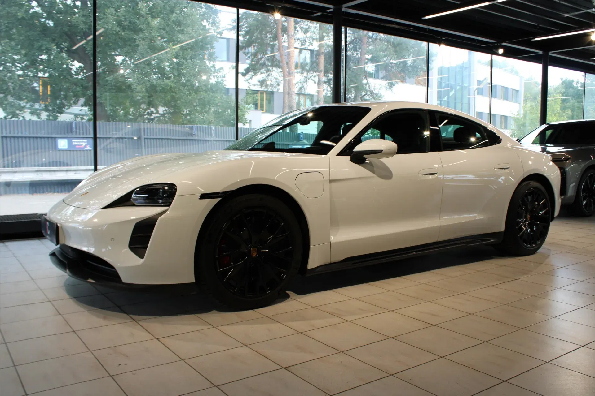 Porsche Taycan - Náhled 3