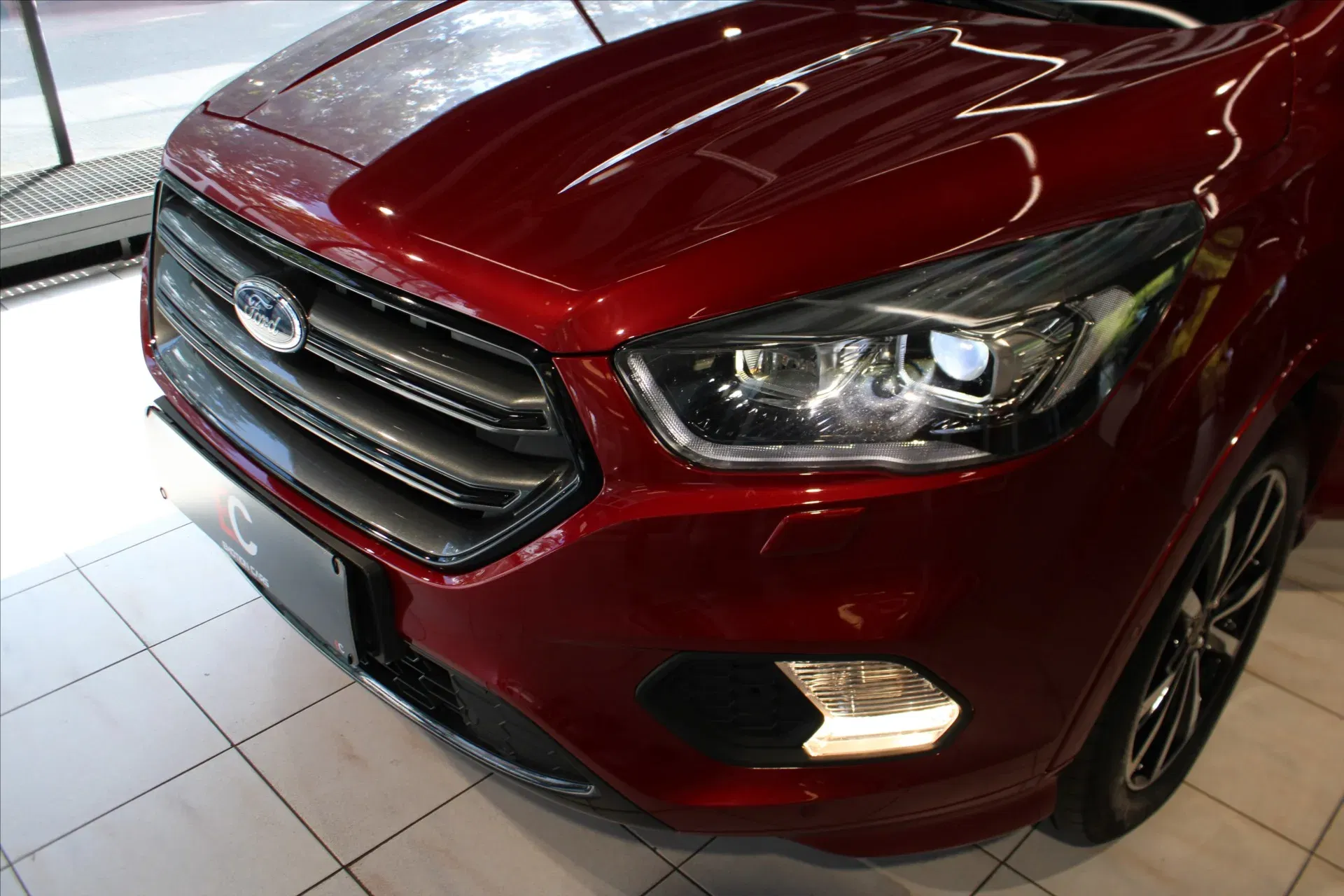 Ford Kuga - Náhled 7