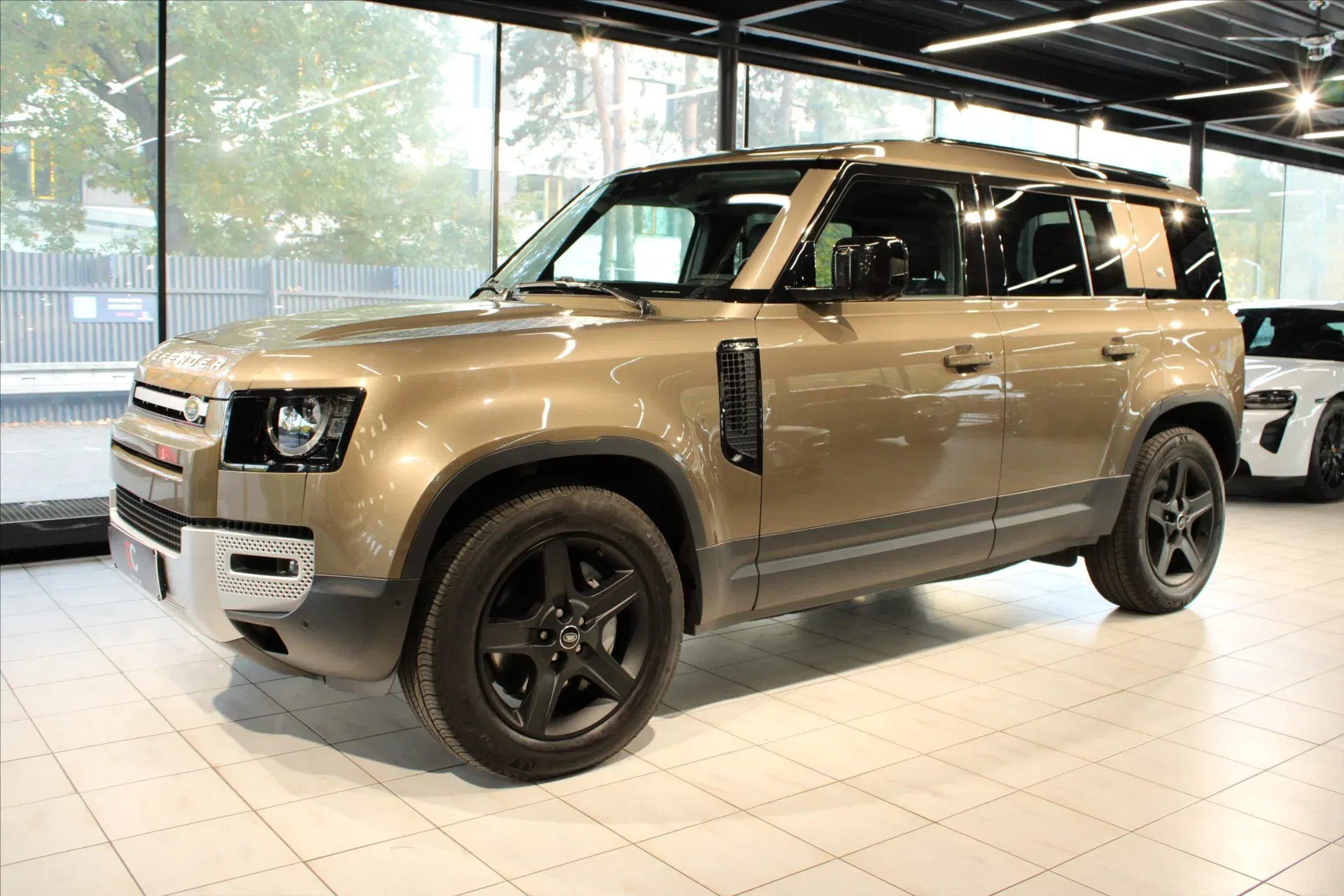 Land Rover Defender - Náhled 3