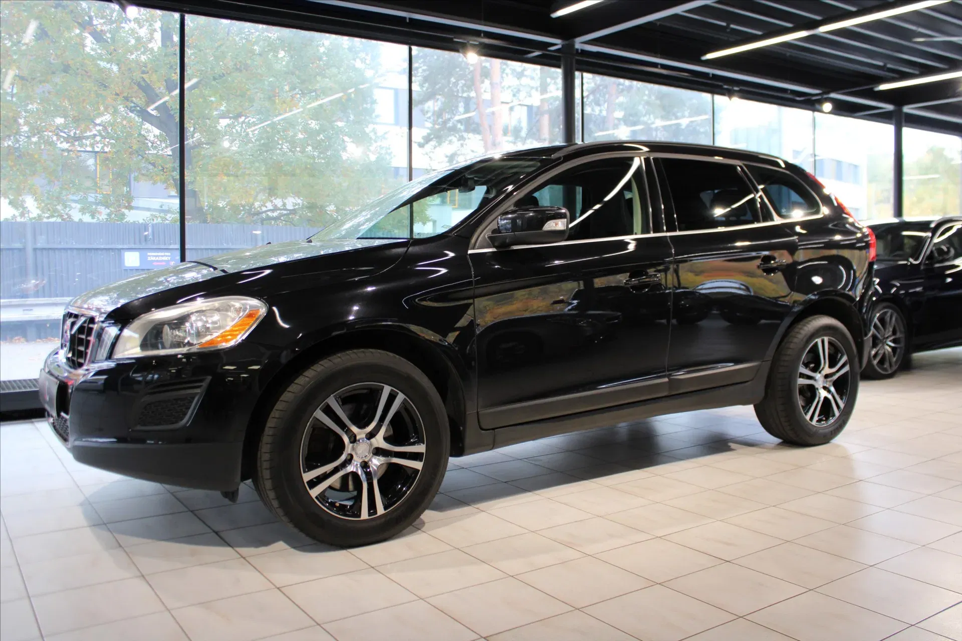 Volvo XC60 - Náhled 3