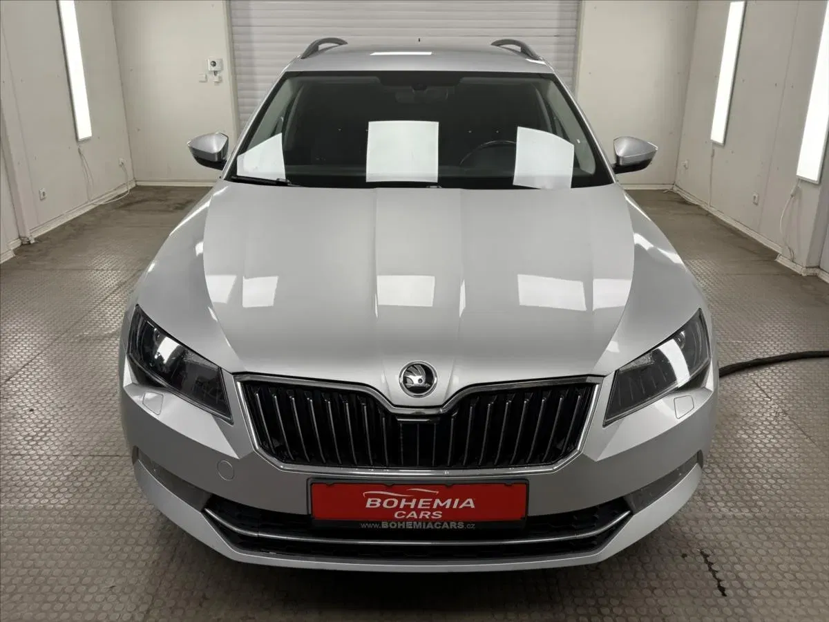 Škoda Superb - Náhled 2